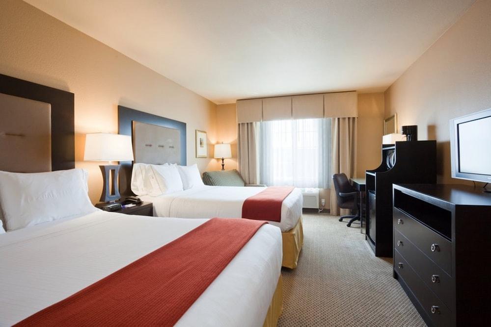 Express & By Ihg Bonham