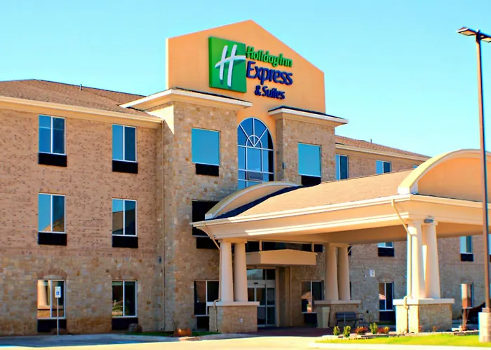 Holiday Inn Express & Suites Bonham By Ihg